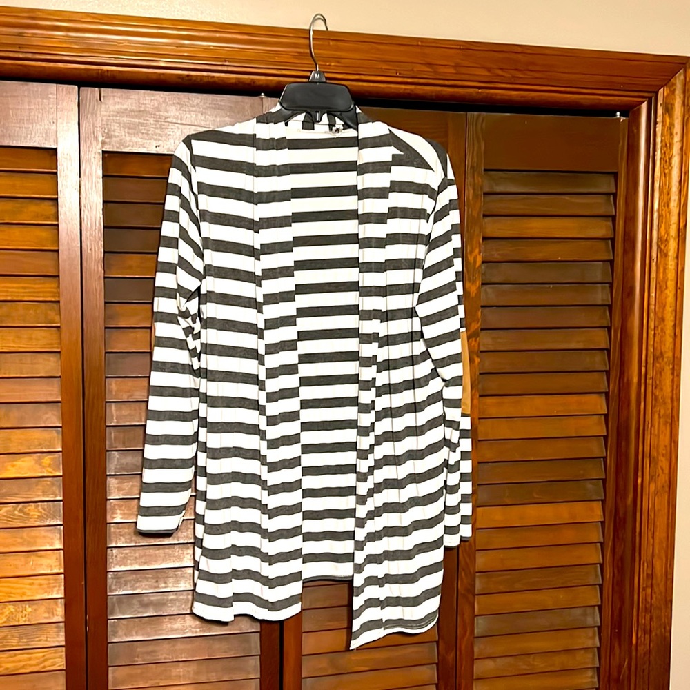Lightweight cardigan